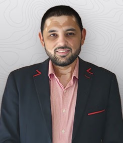 eeshan Manzoor pic copy.jpg
